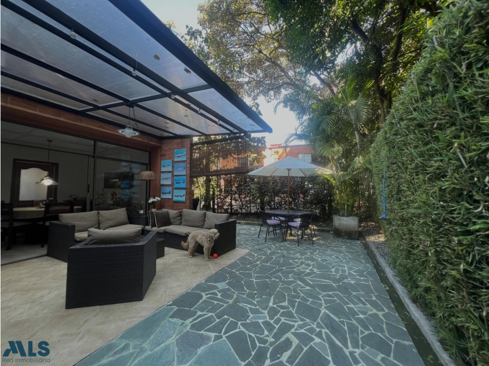 CASA EN VENTA EN ENVIGADO LOMA DEL CHOCHO - 1