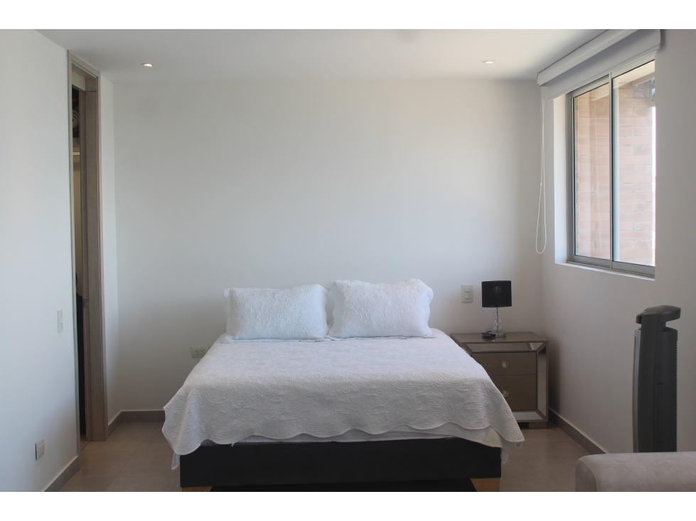Apartamento en arriendo Portal Genoves Sunset Boulevard — foto 4