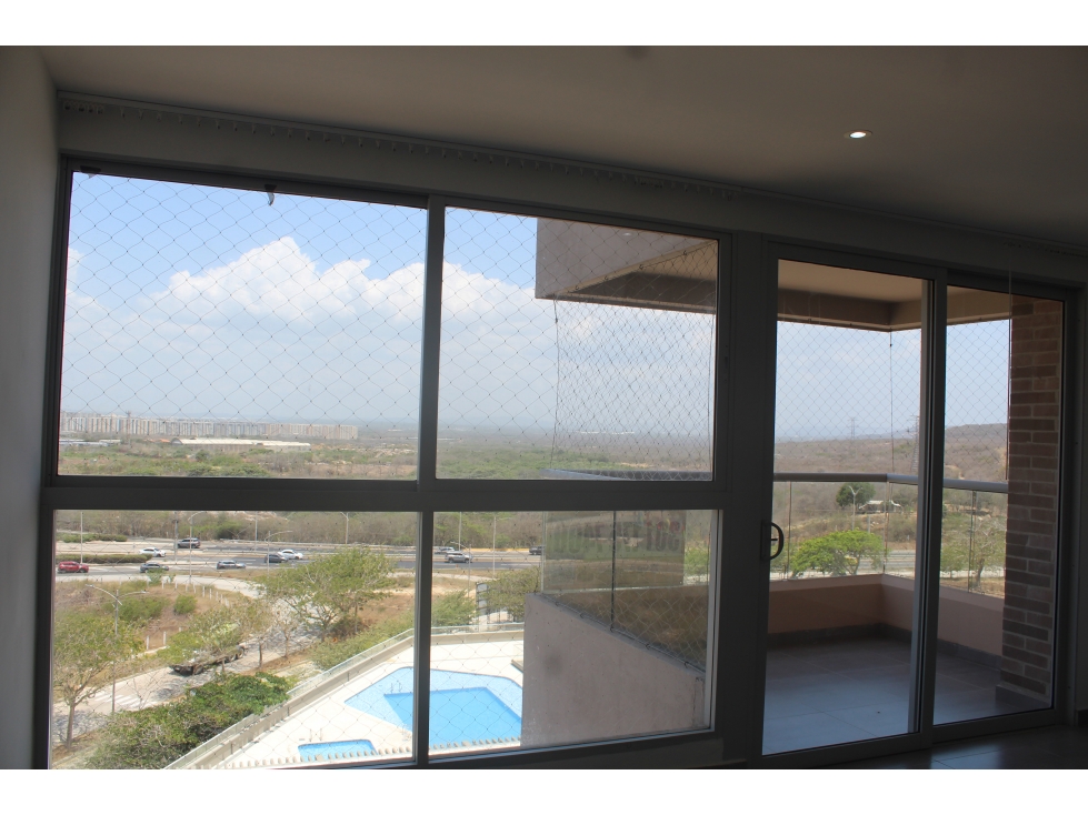 Apartamento en arriendo en Portal de Genoves. Sunset Boulevard