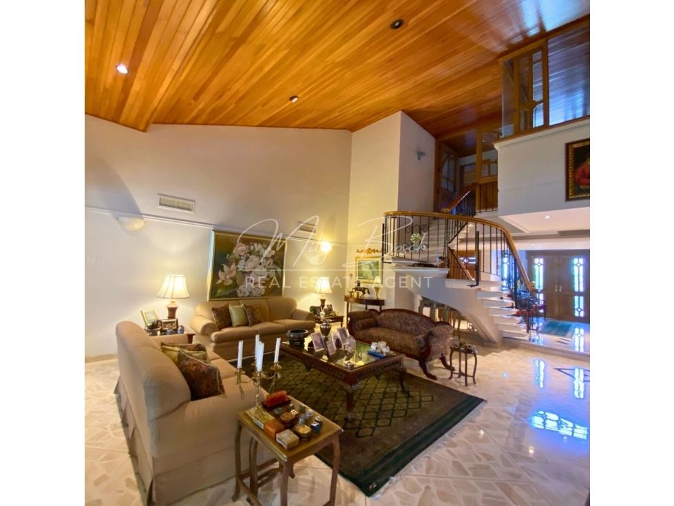Gran casa ubicada en Riomar. — foto 6