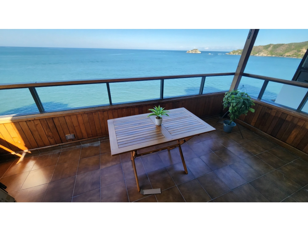 VENTA DE APARTAMENTO EN PRIMERO LINEA DE PLAYA - VT079