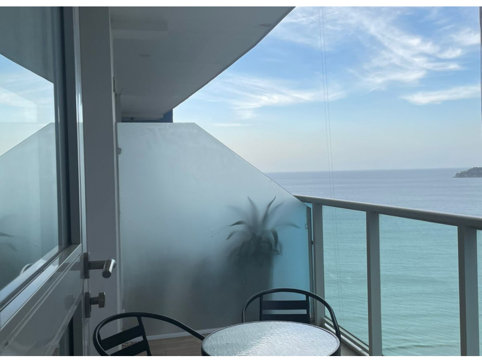 VENTA DE APARTAMENTO PRIMERA LINEA TURISTICO PLAYA SALGUERO - VT202