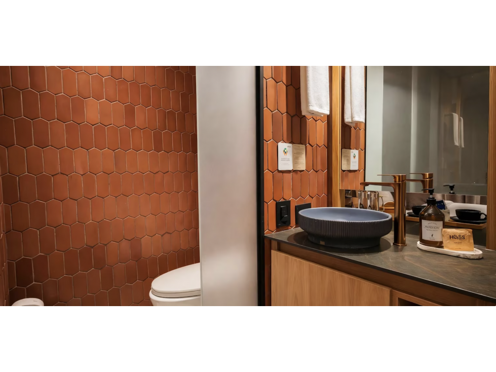 ¡Oportunidad! Suite hotelera en venta en Manila, El Poblado - MedellÃ­n — foto 4