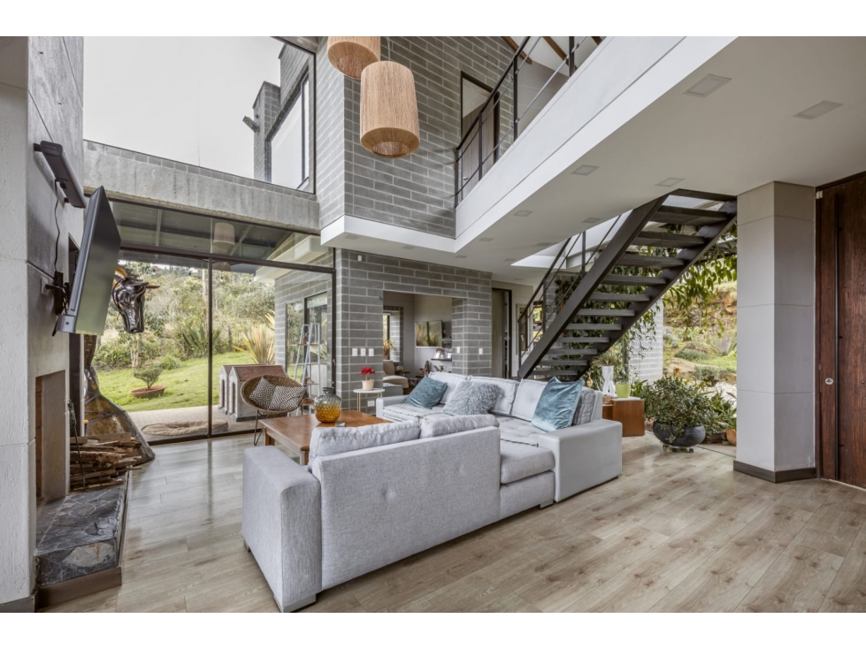 Espectacular Casa en Venta, Santa Elena - Antioquía