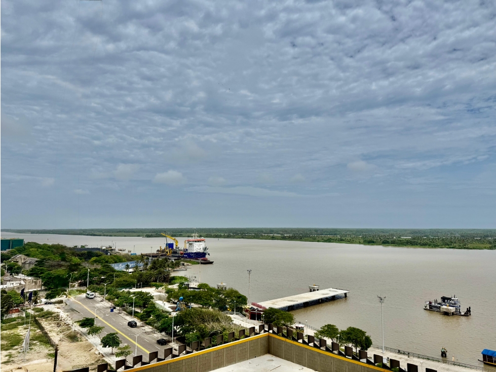 Se arrienda apto B/quilla, frente malecón, Vista al rio, para estrenar