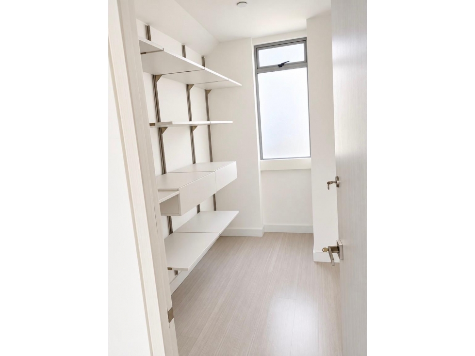 Excelente apartamento en venta, Loma de Los Benedictinos - Envigado — foto 5