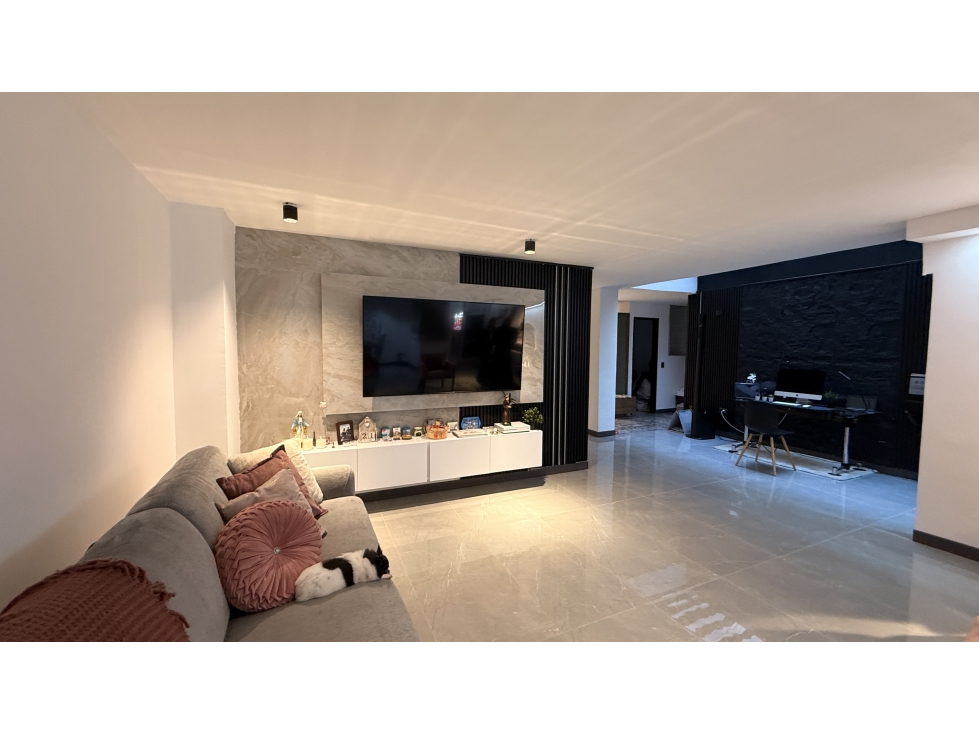 Apartamento en Venta, ideal para Airbnb, frente a la UPB - Laureles