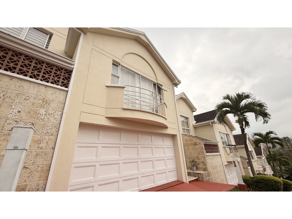 Casa en venta sector Las Palmas cerca a San Carbón, Poblado-Medellín