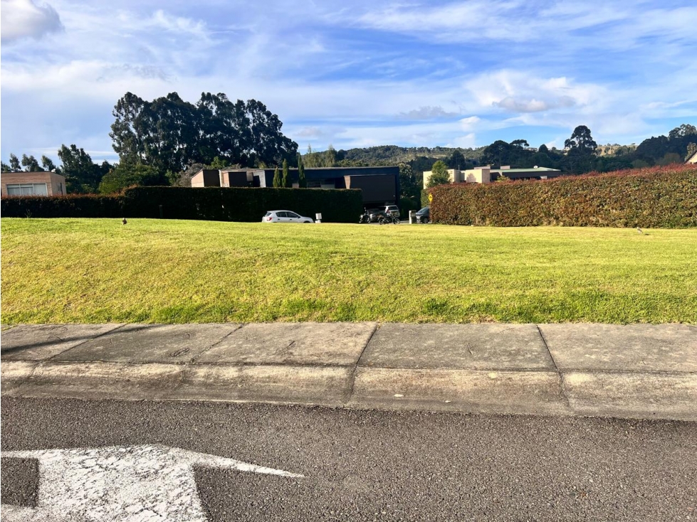 Lote en el alto de Las Palmas! en exclusivo condominio — foto 4