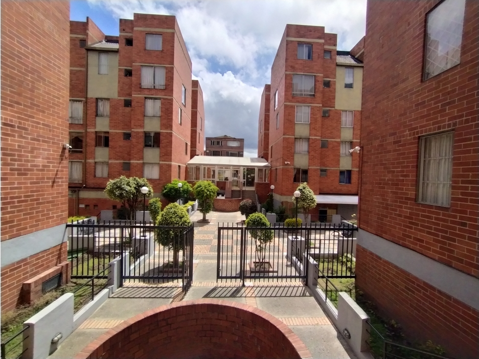 Apartamento en Venta cerca del C.C Plaza de las Americas en Bogotá — foto 2
