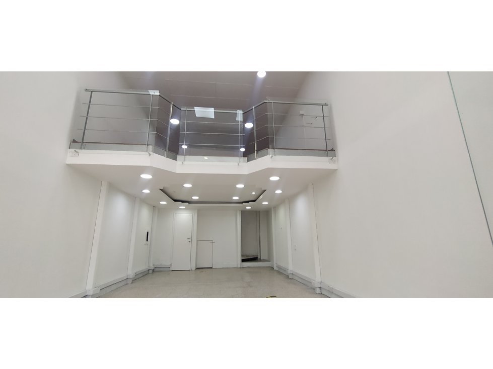 Local en Venta o Permuta - Centro Comercial Iserra 100 — foto 2