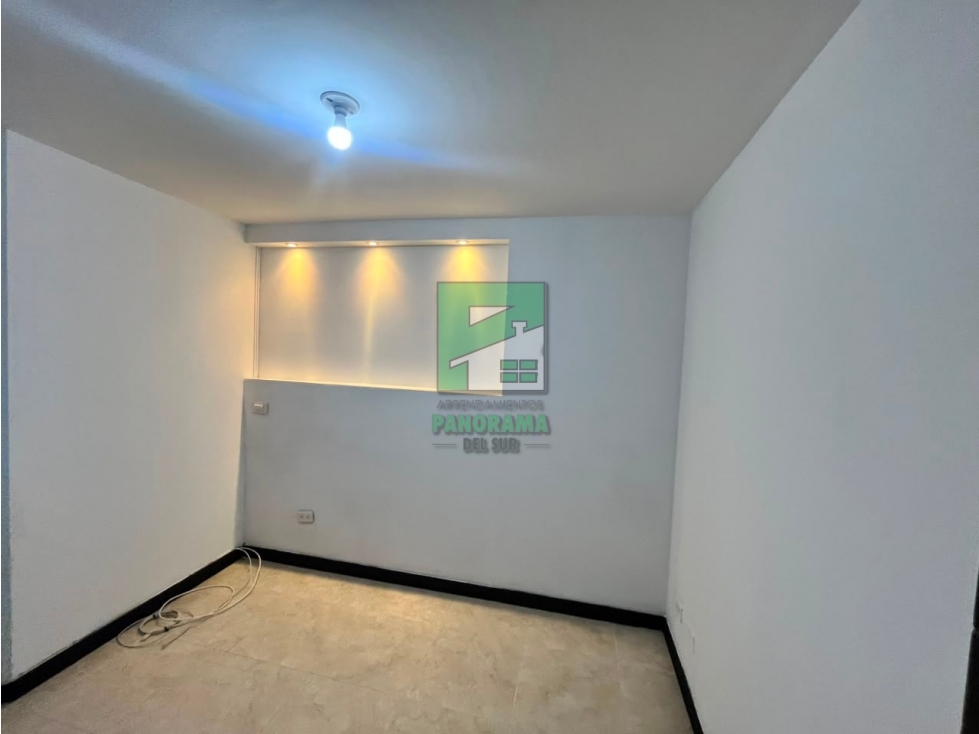 APARTAMENTO EN ARRIENDO CASTROPOL EN MEDELLIN — foto 5