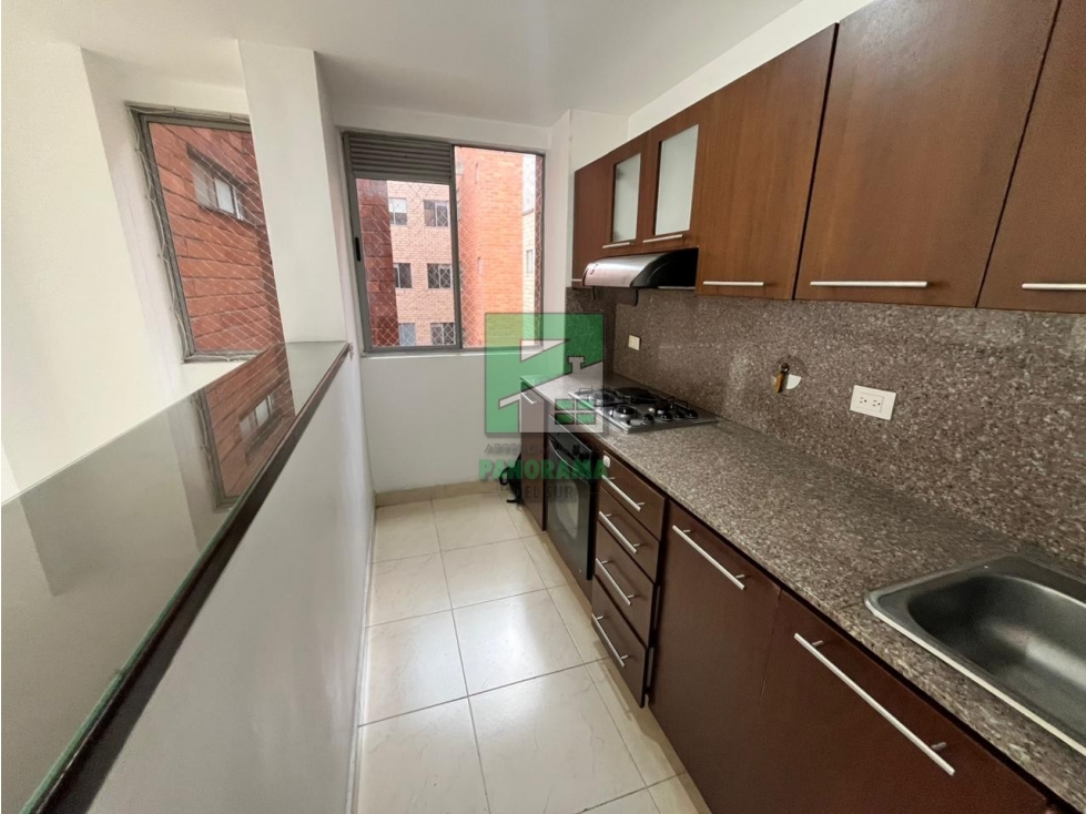 APARTAMENTO EN ARRIENDO LOMA DE LAS BRUJAS ENVIGADO — foto 4