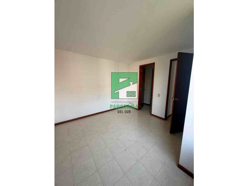 APARTAMENTO EN ARRIENDO CASTROPOL EL POBLADO — foto 6