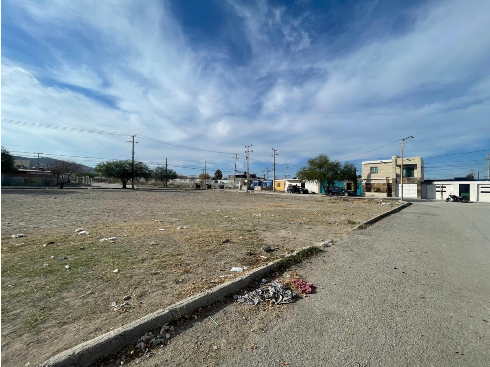 VENTA DE TERRENO FRACC. COLINAS DE SANTIAGO, MONCLOVA, COAHUILA - 2