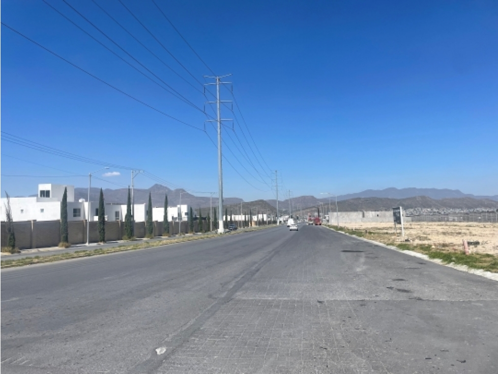 VENTA DE LOTE DE TERRENO COMERCIAL AL SUR, SALTILLO, COAHUILA — foto 5