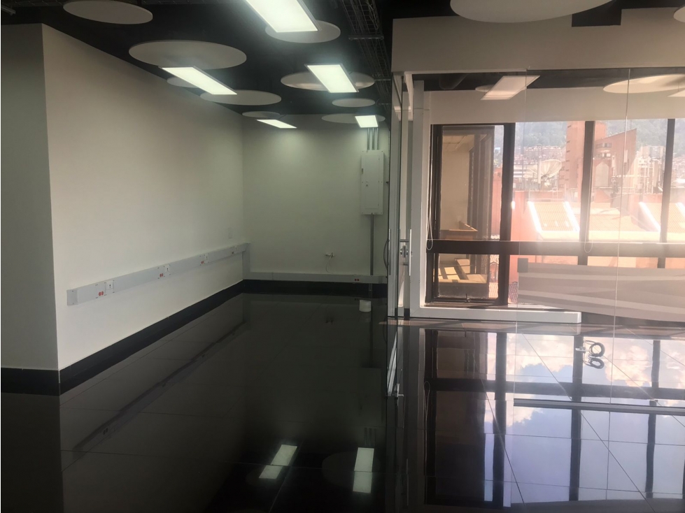 ARRIENDO OFICINA 505 EDIFICIO SKANDIA BOGOTA