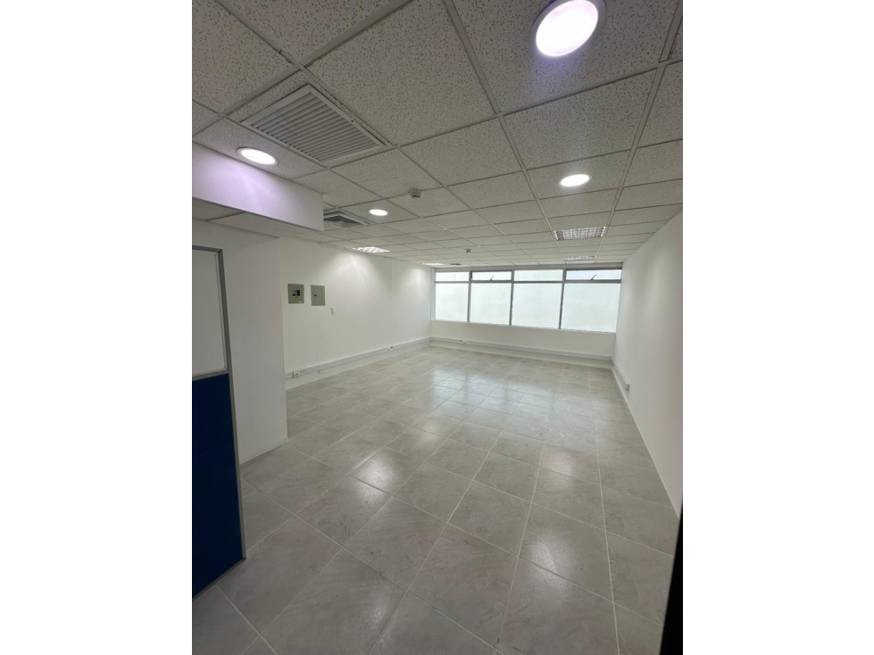 OFICINA DISPONIBLE AL NORTE DE CALI