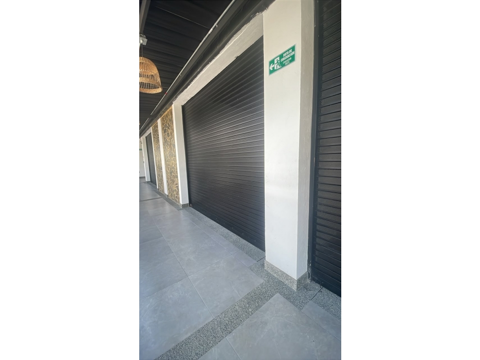 LOCAL COMERCIAL MALL SAMARKANDA