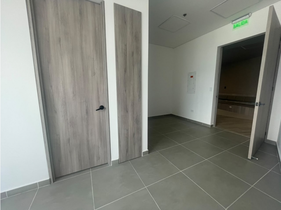 SE ARRIENDA CONSULTORIO EN ZONATA CENTRO MEDICO ARMENIA — foto 2