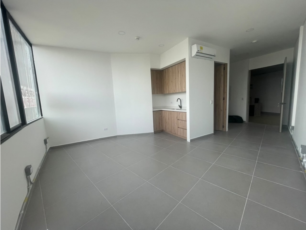 SE VENDE CONSULTORIO EN PISO 7 ZONATA CENTRO MEDICO