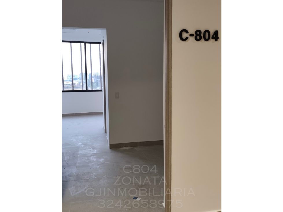 SE ARRIENDA CONSULTORIO 804 EN ZONATA CENTRO MÉDICO