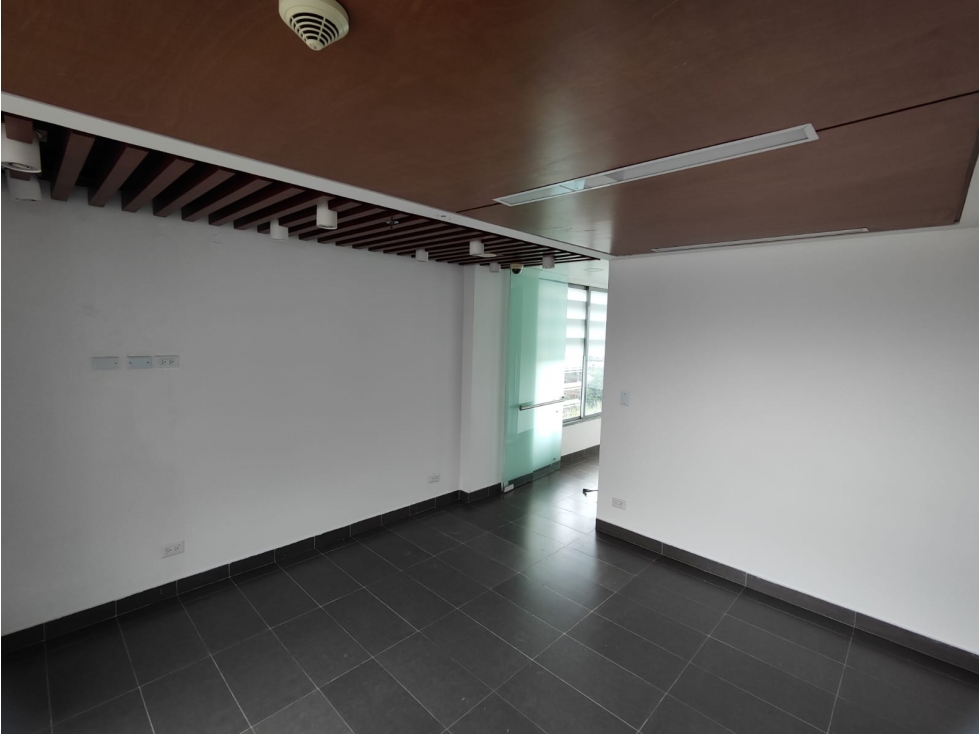 SE ARRIENDA CONSULTORIO DE 45M2 EN EL COUNTRY MEDICAL CENTER, BOGOTÁ — foto 5