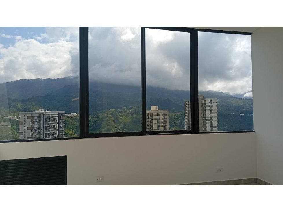SE ARRIENDA CONSULTORIO 713 EN ZONATA CENTRO MEDICO ARMENIA