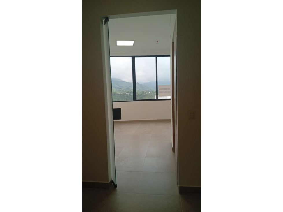 SE ARRIENDA CONSULTORIO EN ZONATA CENTRO MEDICO ARMENIA — foto 2