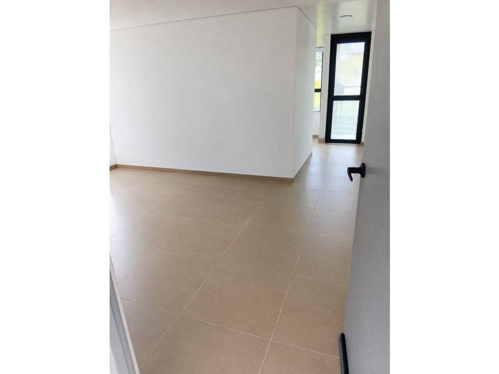 SE VENDE APARTAMENTO LA BRETAÑA — foto 2