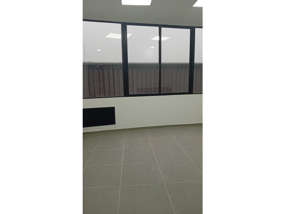 SE ARRIENDA CONSULTORIO EN ZONATA CENTRO MEDICO ARMENIA — foto 4