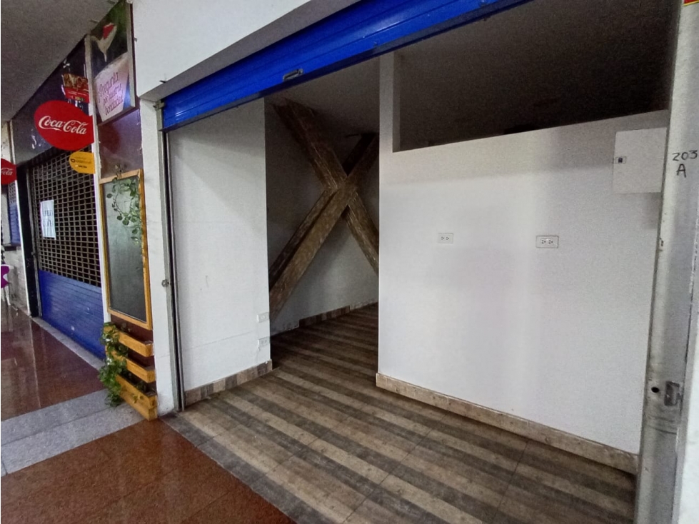 SE ALQUILA LOCAL COMERCIAL, EDIFICO PROFESIONAL VIDA - CALI — foto 6