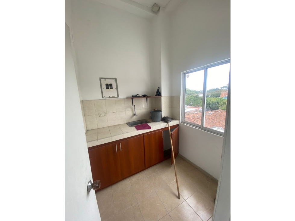 SE VENDE LOCAL COMERCIAL EN LA MERCED CALI — foto 5