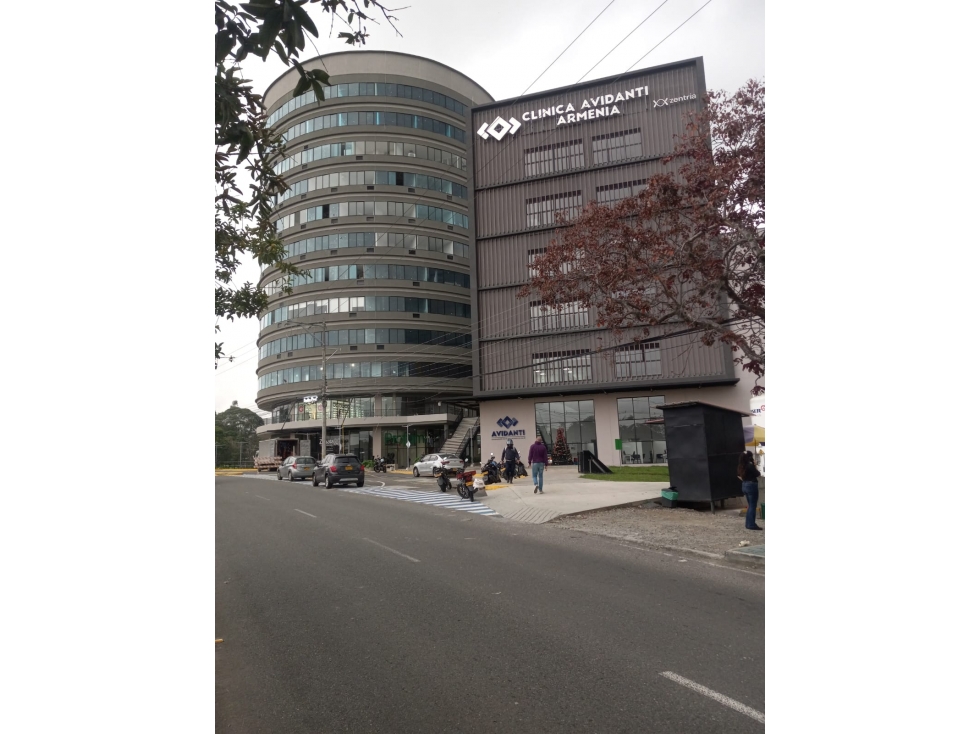 SE ARRIENDA CONSULTORIO EN ZONATA CENTRO MEDICO ARMENIA