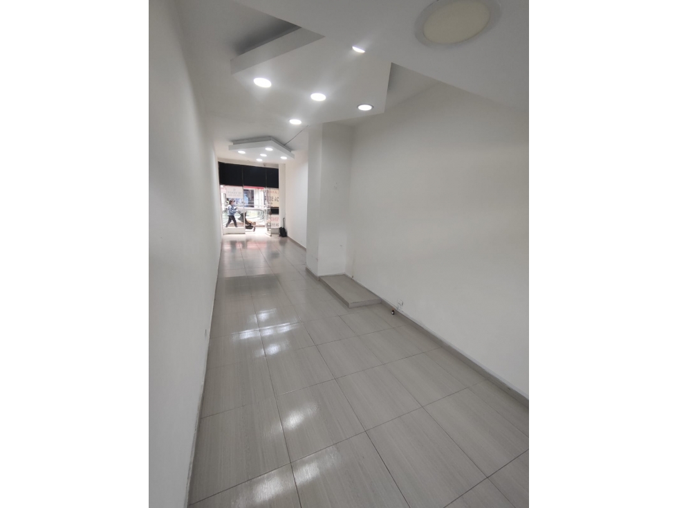 SE VENDE LOCAL COMERCIAL DE 35.17M2 EN EL CC CIUDAD TUNAL- BOGOTA — foto 6