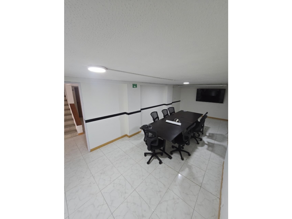 Casa Uso Empresarial — foto 4