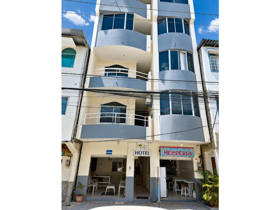 HOTEL EN VENTA 600 m² | Atacames, Esmeraldas. - 1
