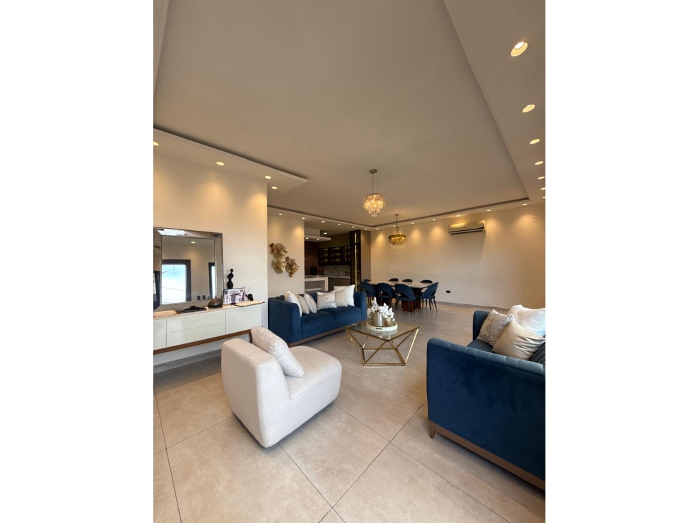 CASA EN VENTA | 250 m², Bella Vista, Guayaquil. - 3