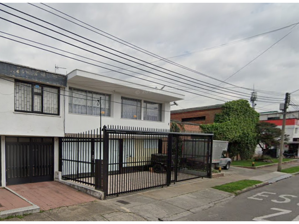 Espacio Comercial Versátil en VENTA, Normandia | Ideal para Tu Negocio