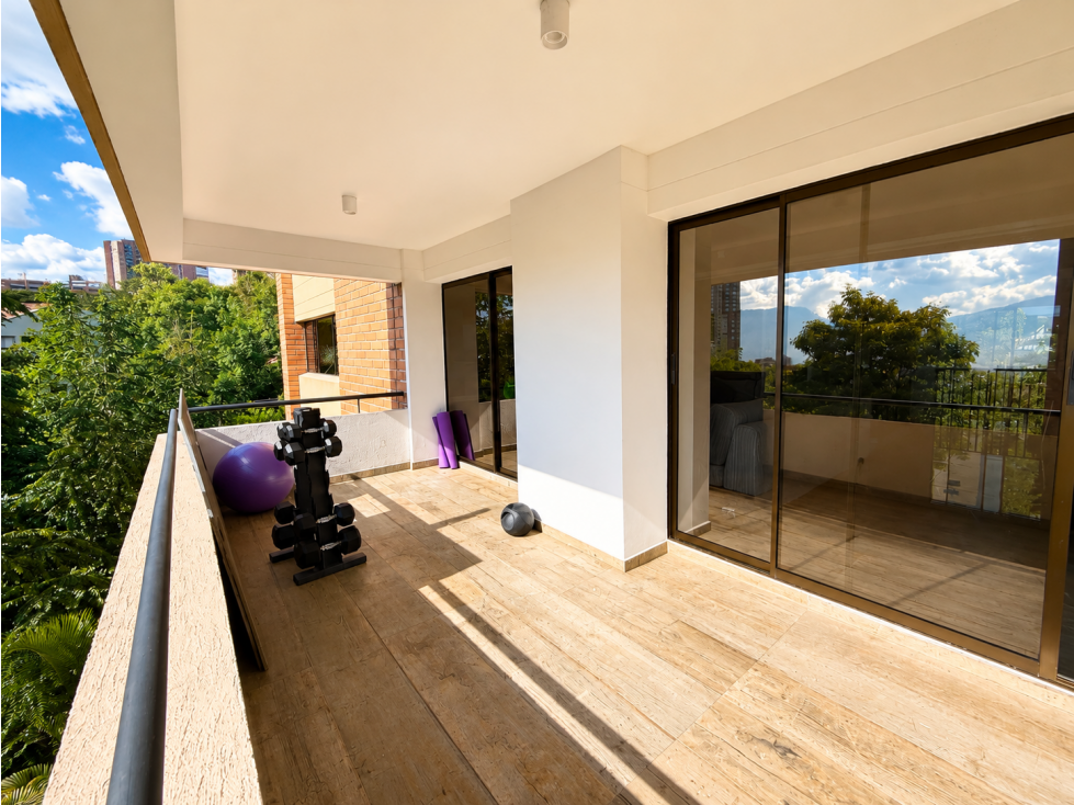 Venta | Apartamento de lujo en El Poblado | 2 Habs + Servicio — foto 2
