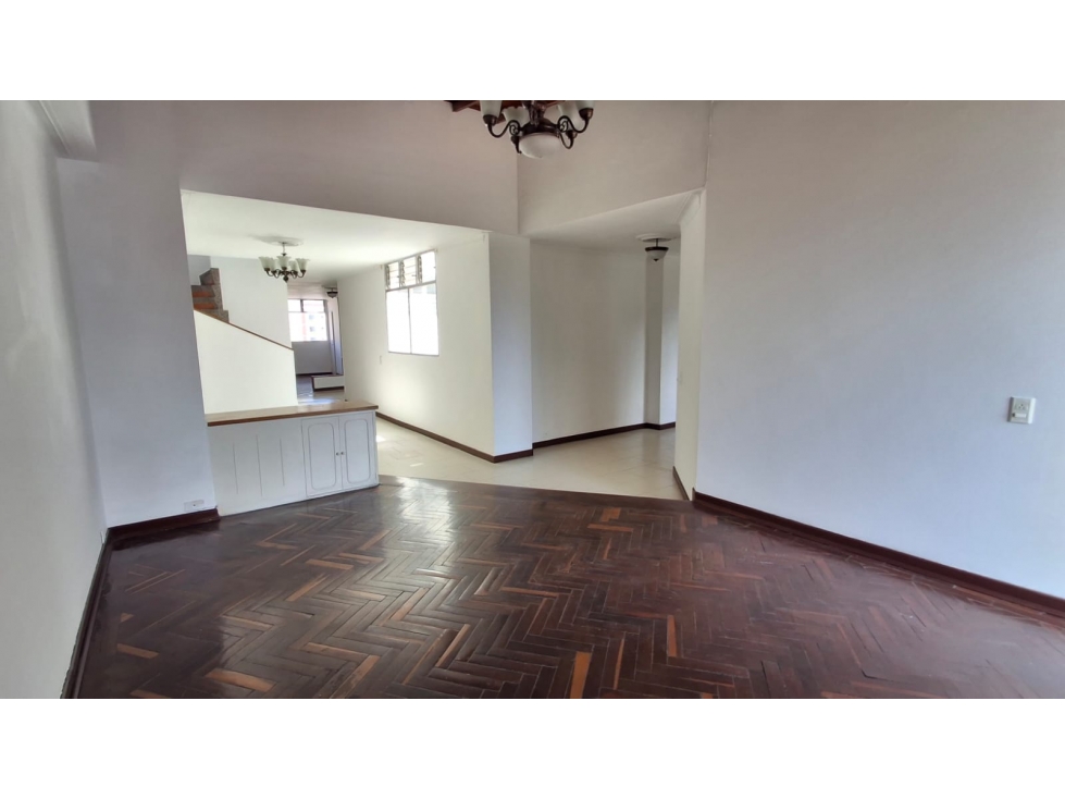 Vendo Apartamento Dúplex en Los Colores — foto 6