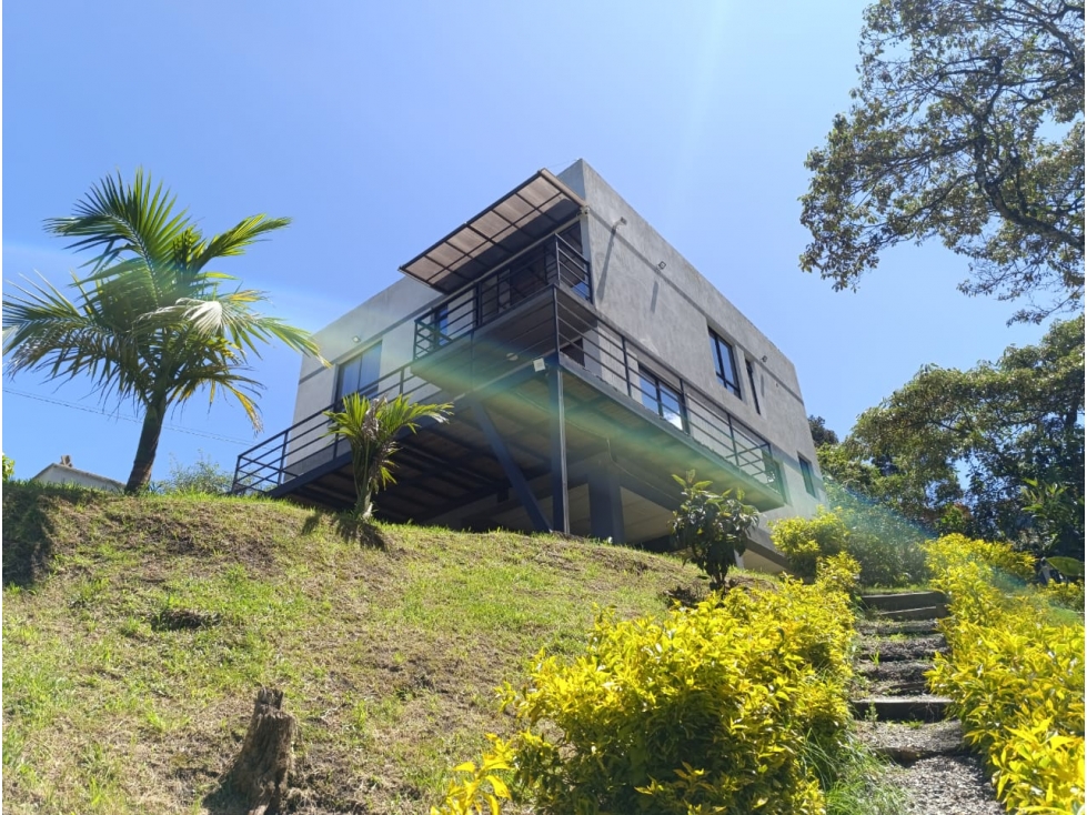 Hermosa Casa Campestre Santa Elena Antioquia