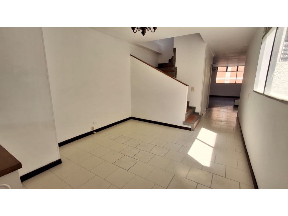 Vendo Apartamento Dúplex en Los Colores — foto 3