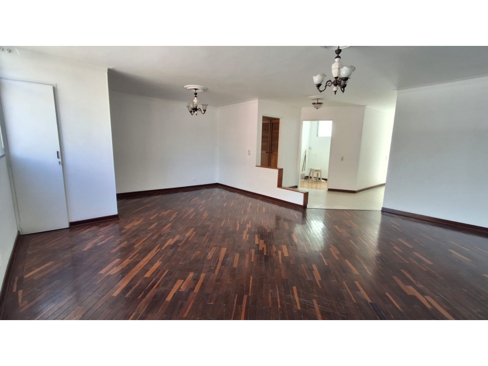 Vendo Apartamento Dúplex en Los Colores — foto 2