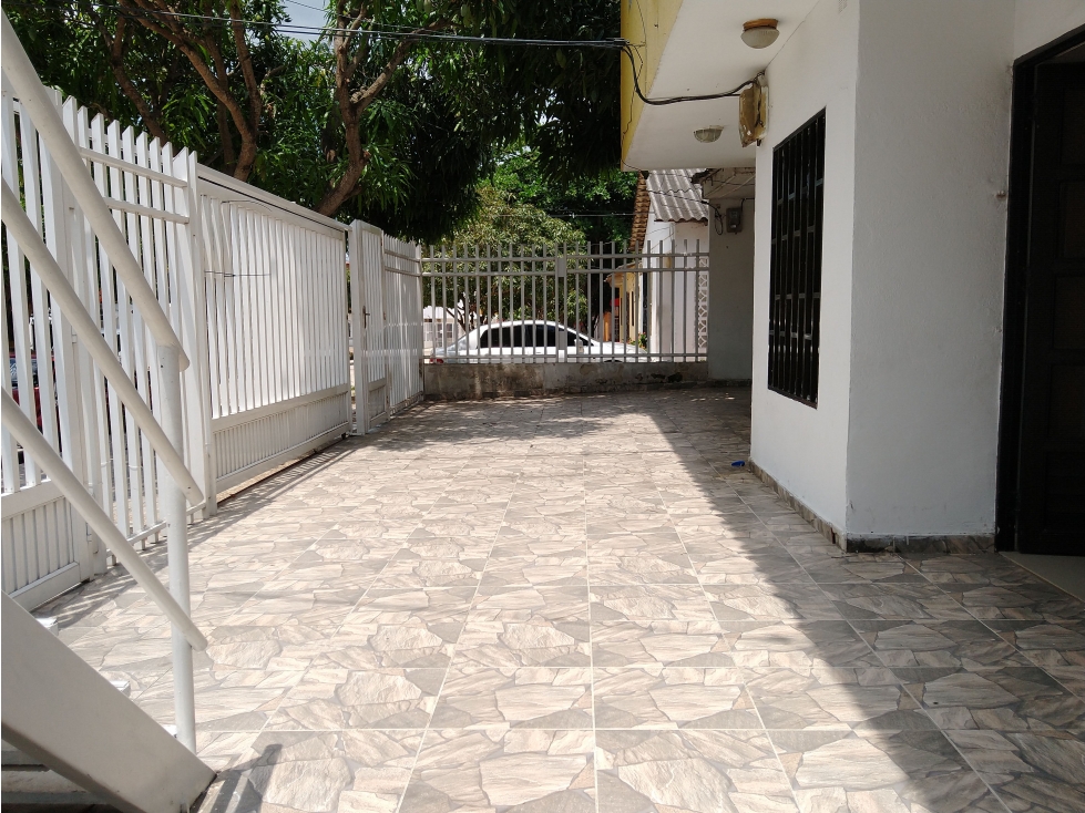 Multifamiliar de 5 unidades ubicación residencial del barrio La Unión — foto 2