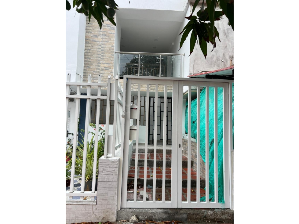 APARTAMENTO AMPLIO , SEGUNDO PISO, CAMPO ALEGRE — foto 2