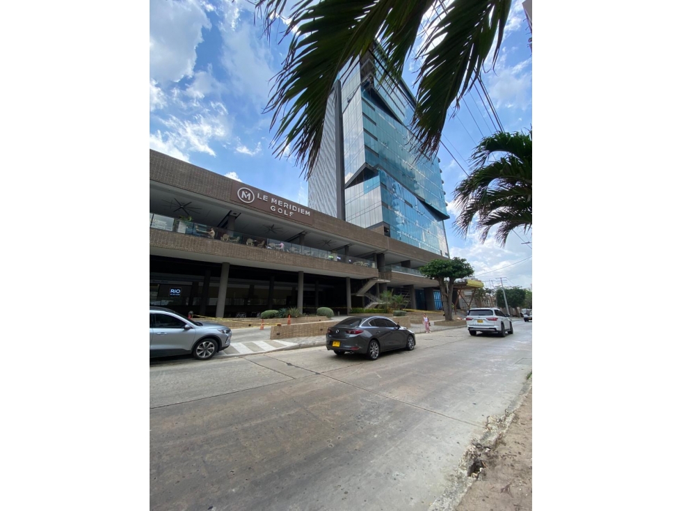 ESPECTACULAR OFICINA EN VENTA EN EL GOLF