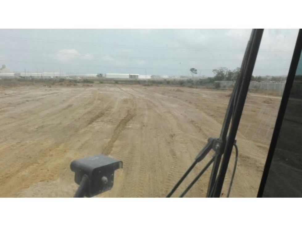 Lote una Hectarea en zona industrial Galapa - 1