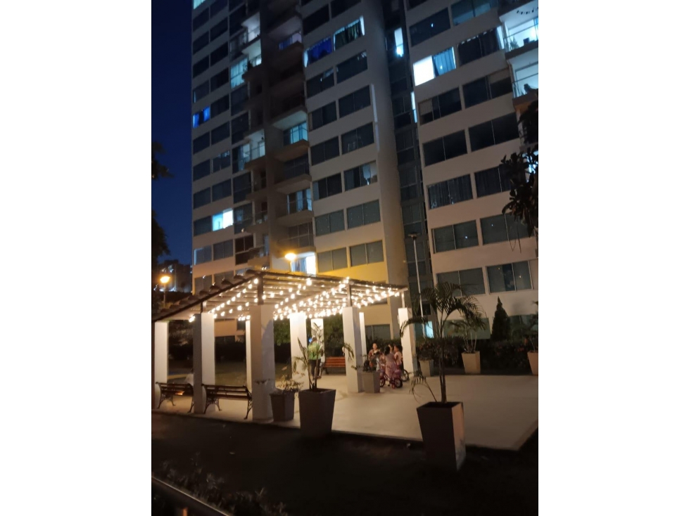 Vendo Hermoso Apto Amoblado Miramar