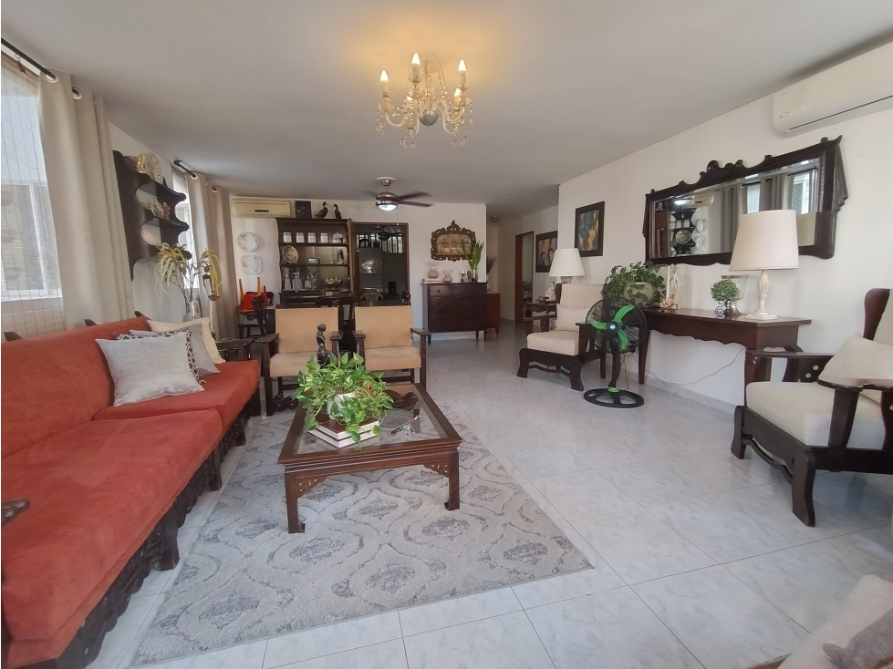 Comodo apartamento en Altos de Riomar